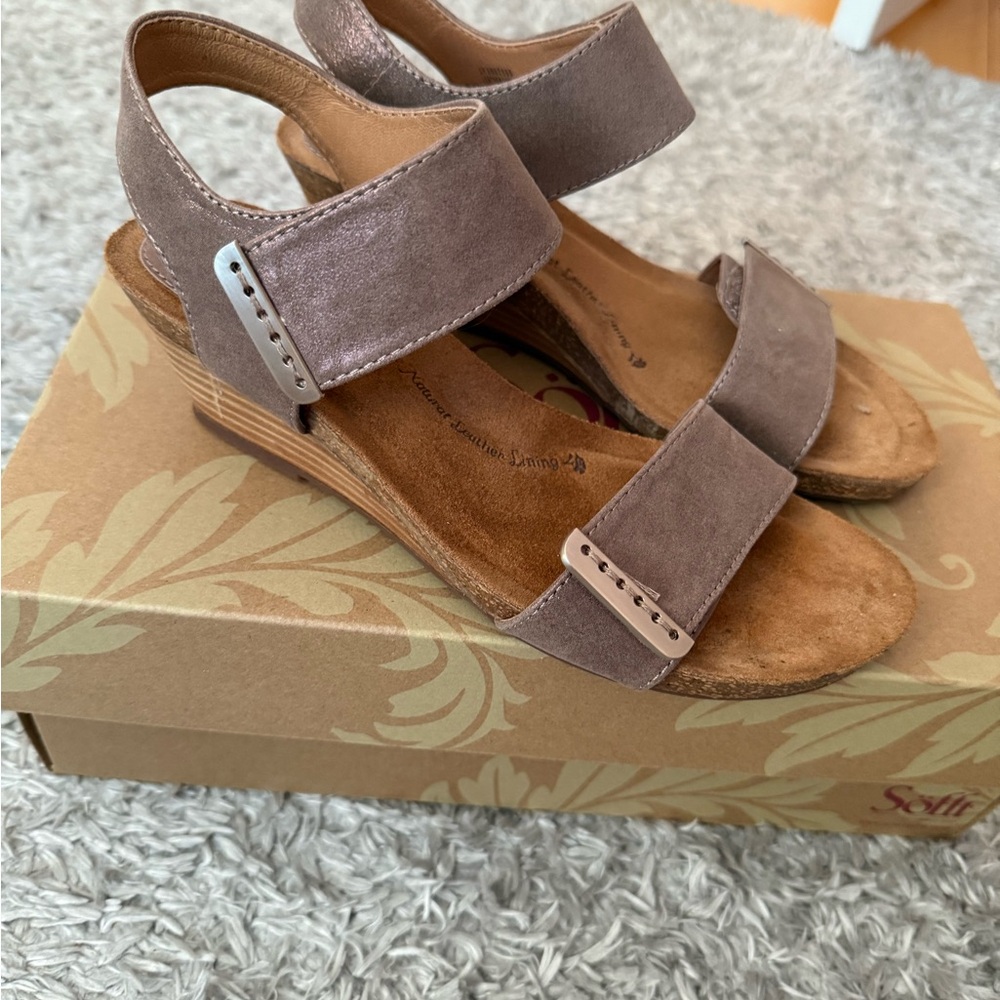 Sofft Brown Wedge Sandals with Adjustable Straps